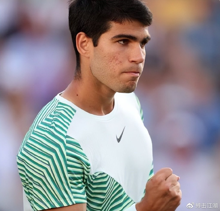 蒂对维尼修 蒂对维尼修