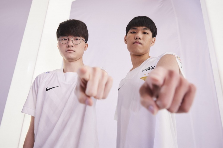 官方称赞施 官方称赞施